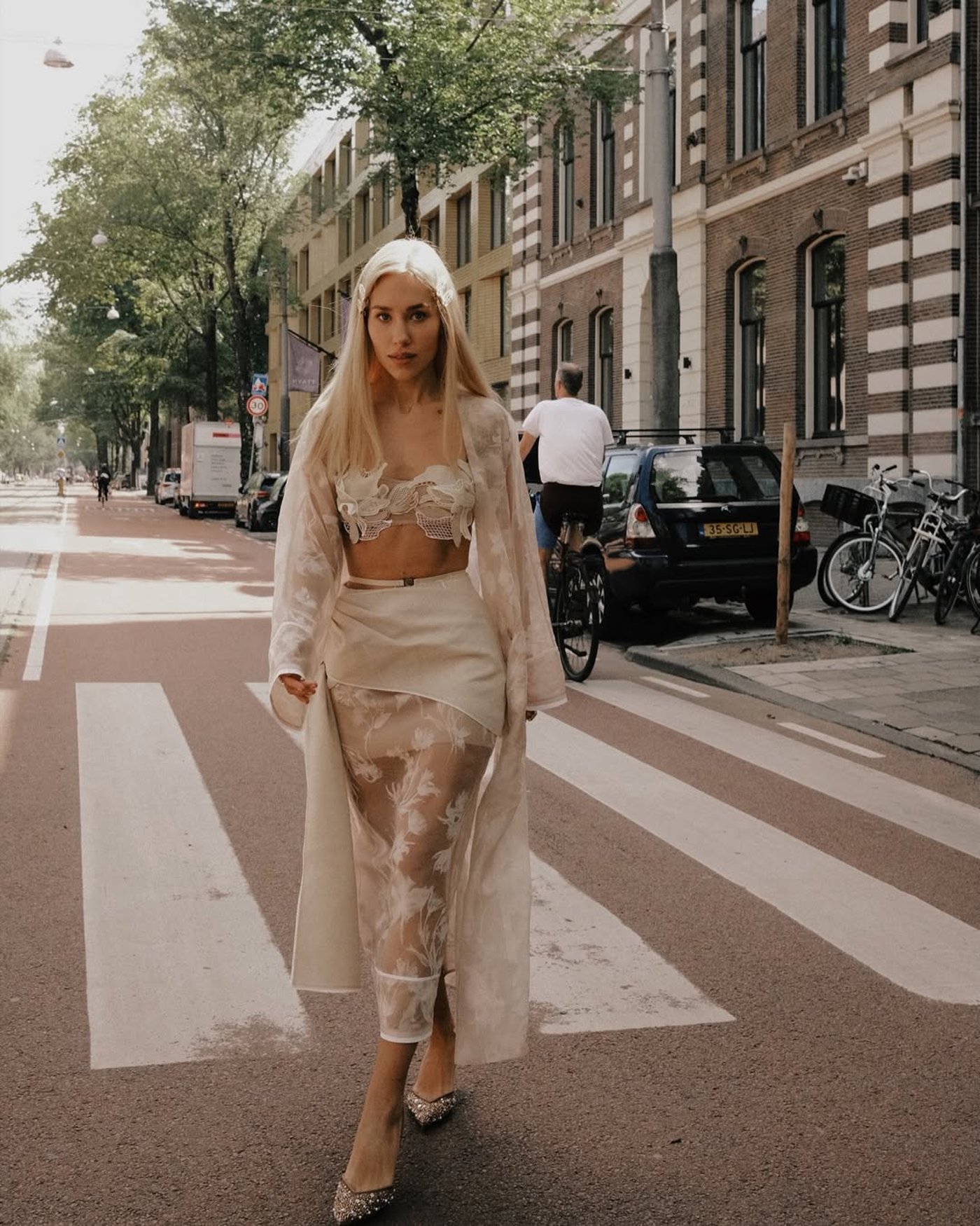 Даша Квіткова показала стильний образ - фото