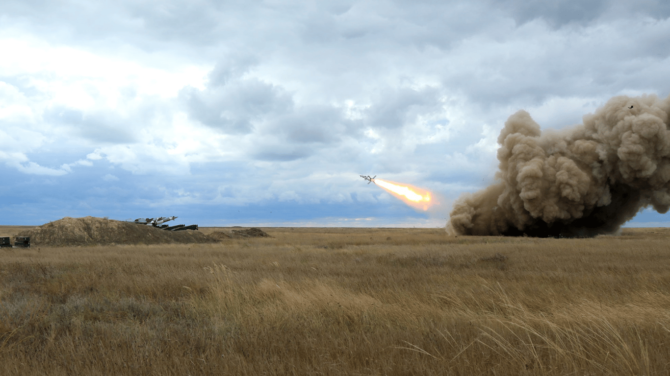 Повітряна тривога по всій Україні: на Черкащині пролунали вибухи