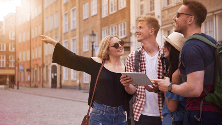 Чи потрібна віза українцям — правила в'їзду до Польщі в 2025 році - 285x160