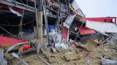 Росія вдарила по терміналу "Нової пошти" у Запоріжжі - 285x160