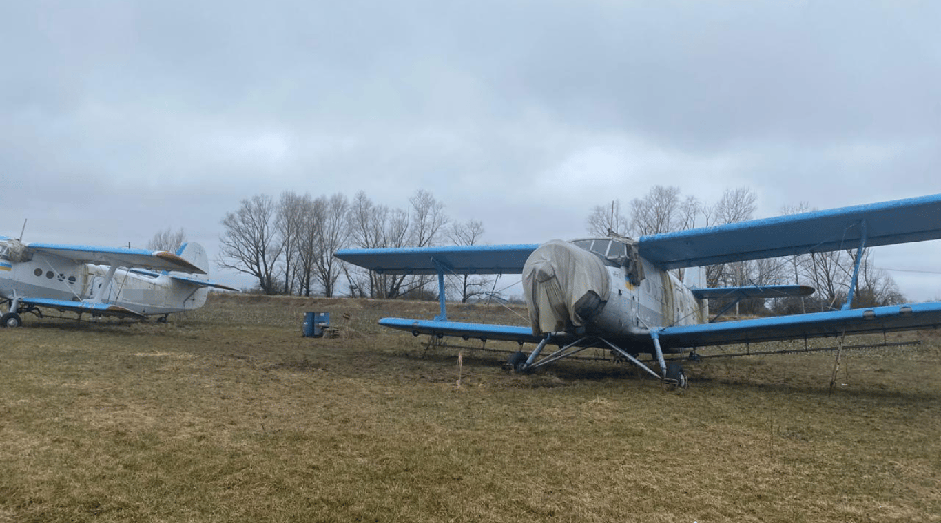 В АРМА передали літаки та гелікоптери