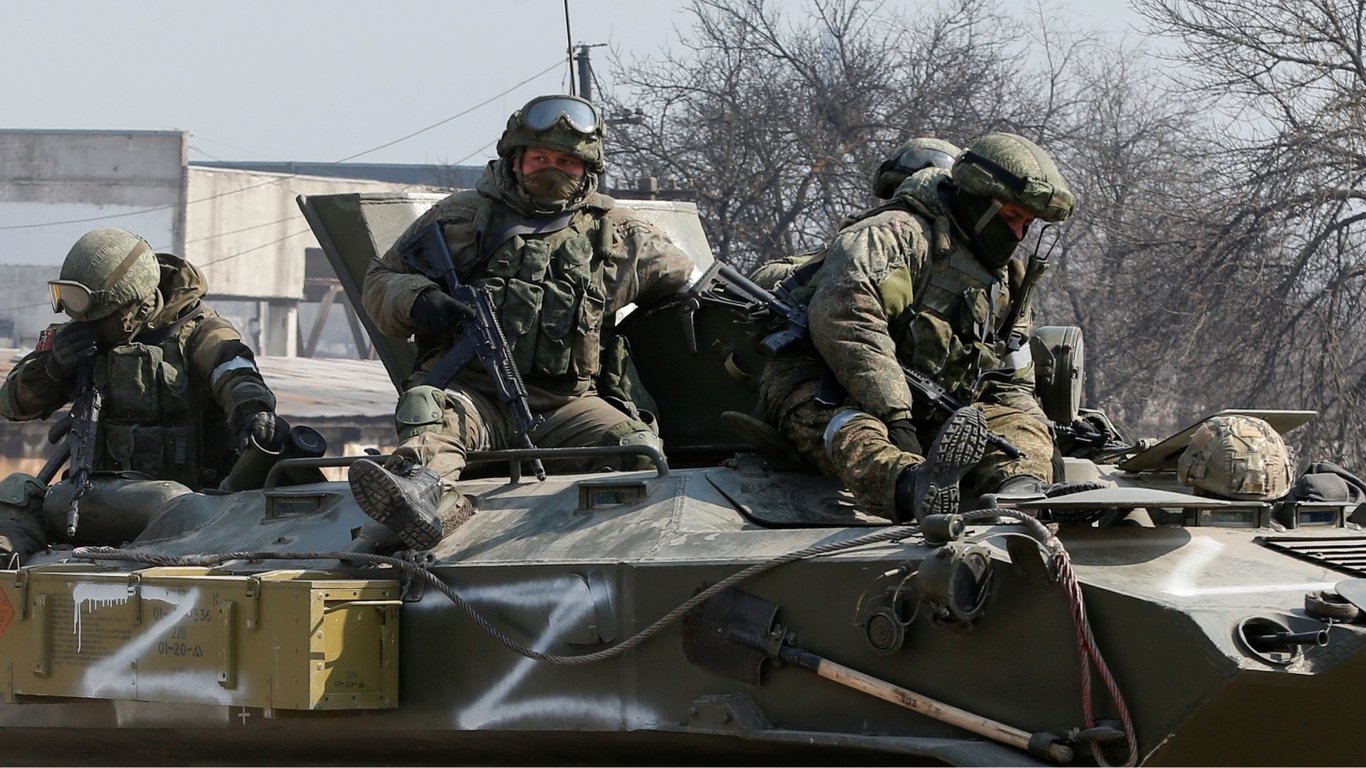 Стало известно, какую тактику используют русские во время своего контрнаступления.