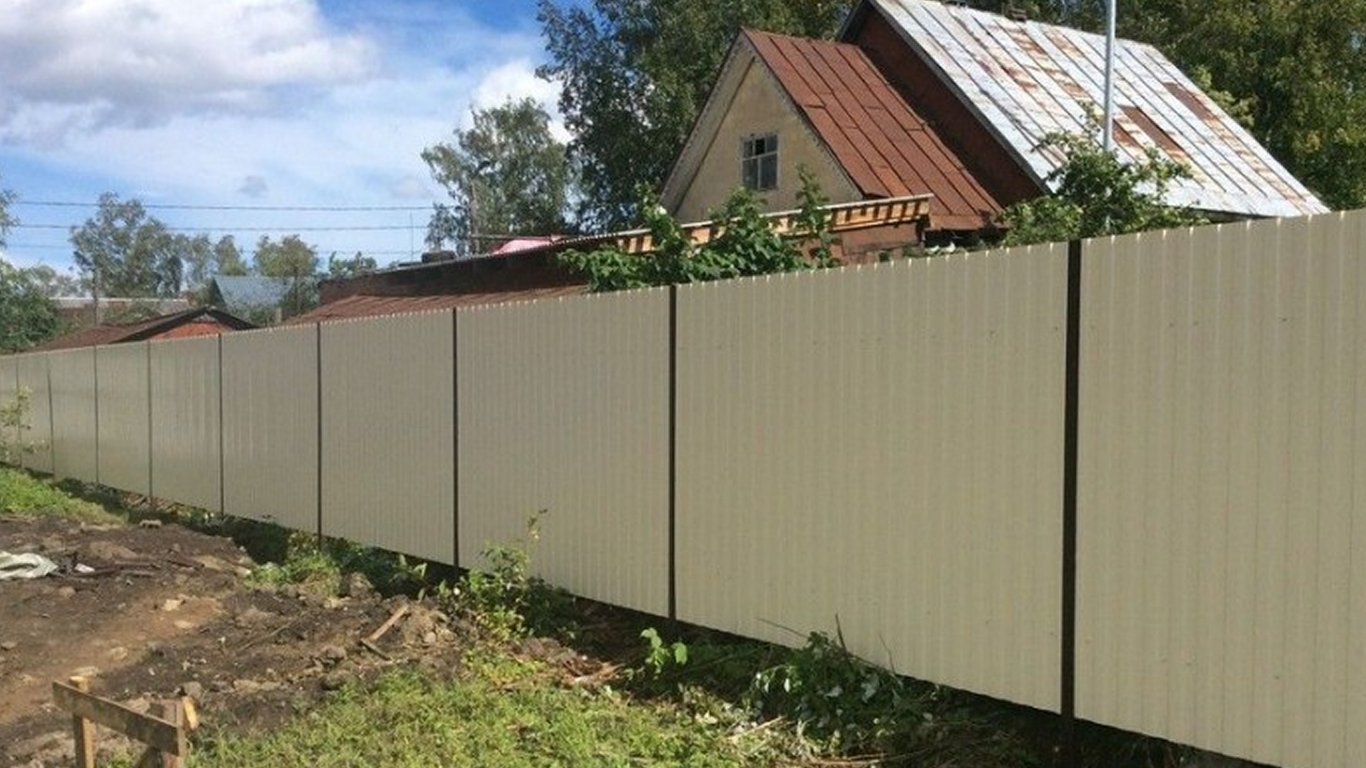 Какая максимальная высота забора между соседями разрешена в Украине в 2025 году