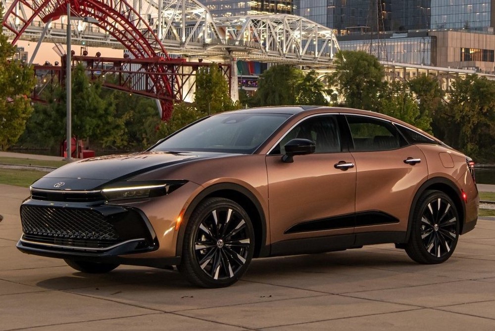 До 100 км/ч в считанные секунды - рейтинг самых быстрых японских гибридов - фото 2