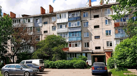 Известного телеэксперта подозревают в квартирной афере — тот мог лишить пенсионерку жилья в Киеве - 290x166
