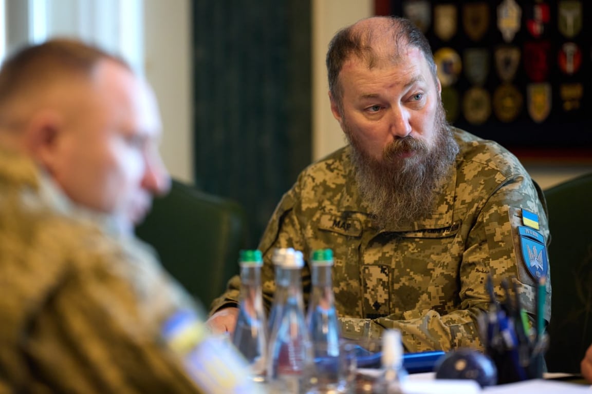 Зеленский анонсировал новые решения по фронту и ПВО - фото 3