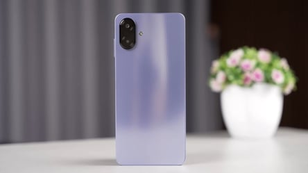 Названо найкращі бюджетні смартфони осені до 8000 грн - 285x160