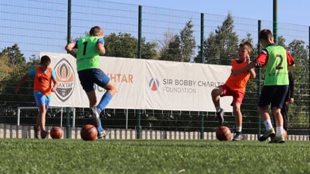 Легенда Ман Юнайтед перед смертю заповів гроші дітям в Україні - 285x160