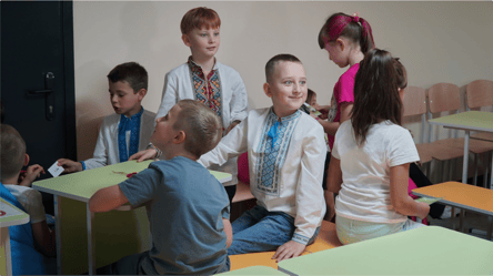 Гроші за оцінки: чи варто платити дітям за старанне навчання в школі - 290x160