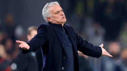 Моуринью уволили из Фенербахче — что ждет тренера - 285x160