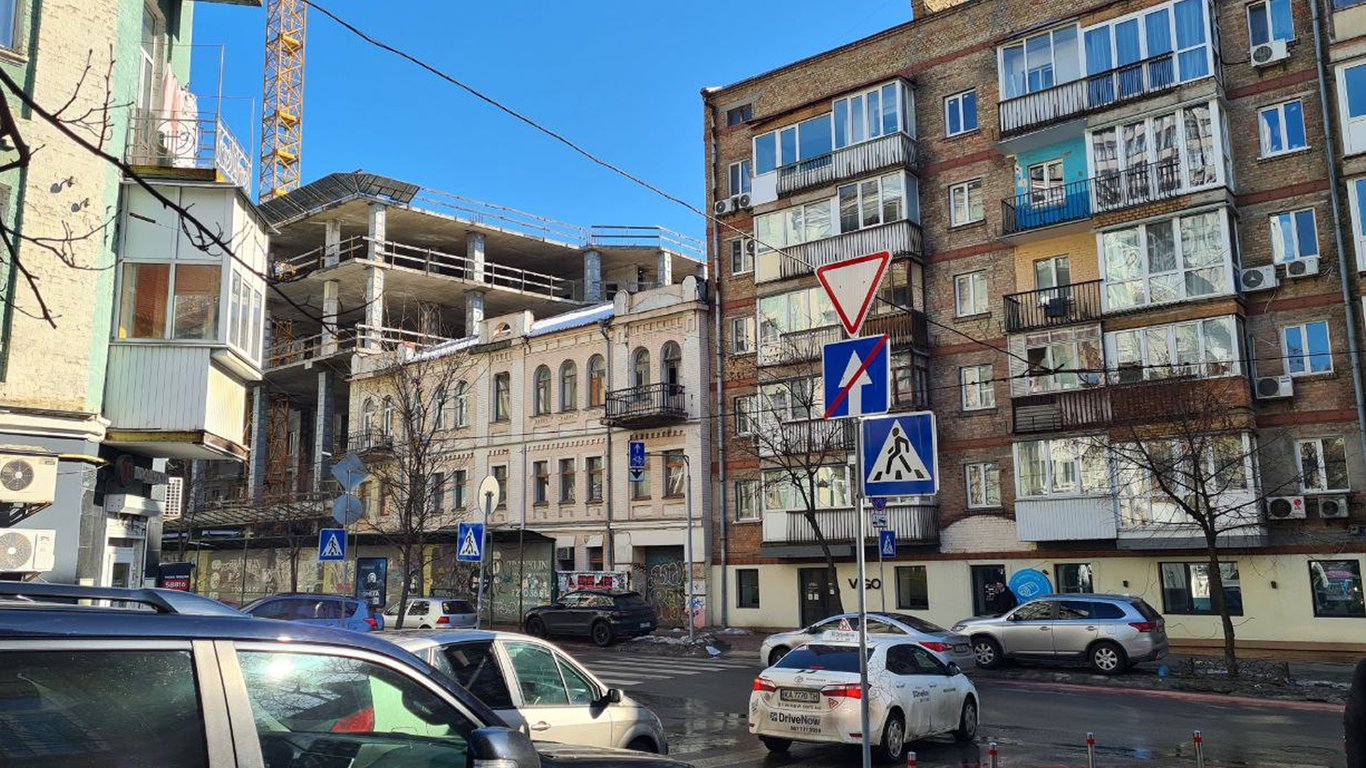 Когда могут выселить из квартиры семью с прописанными детьми