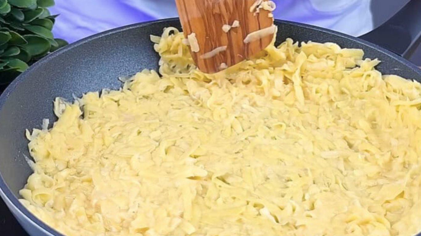 пиріг з картоплею та фаршем