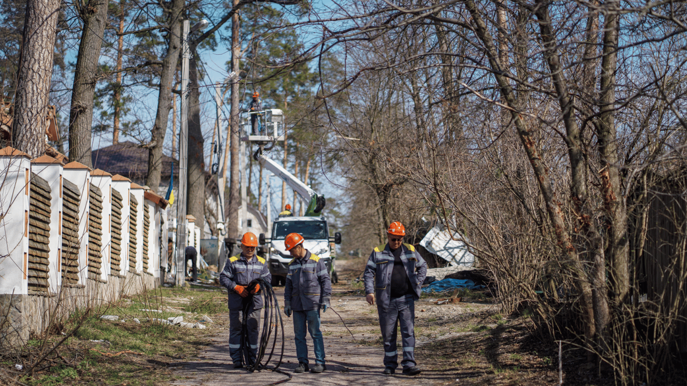РФ атакувала електропідстанцію на Полтавщині: люди без світла