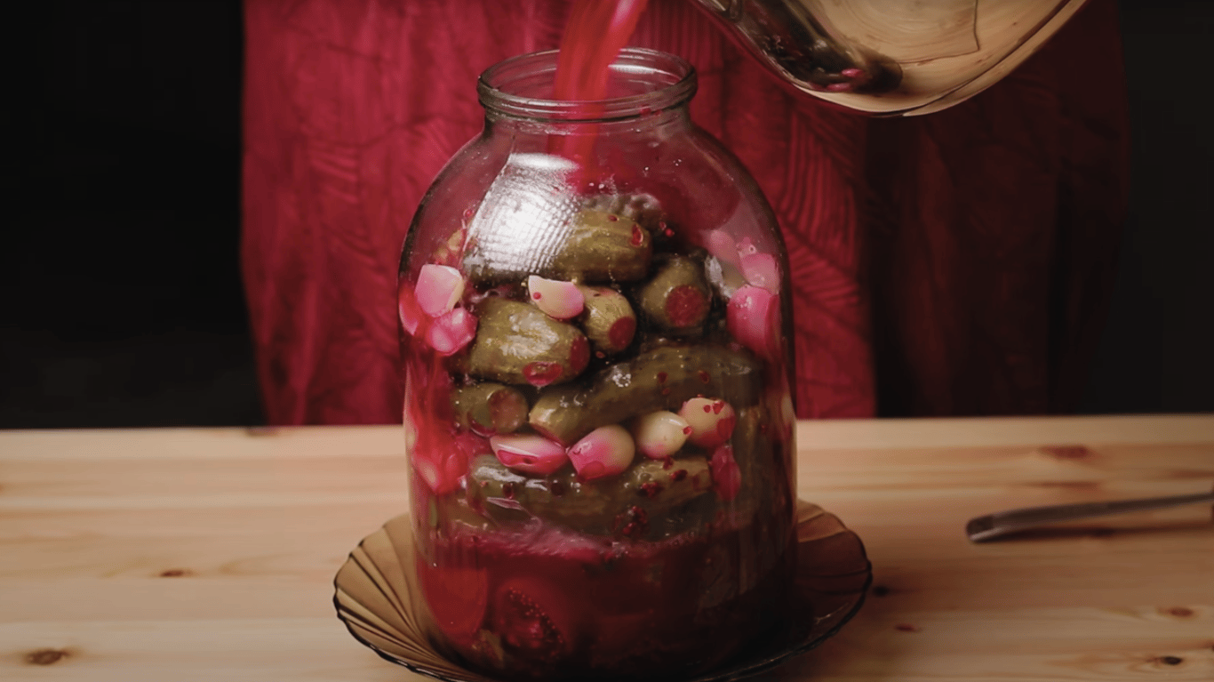 рецепт на зиму квашених огірків з буряками