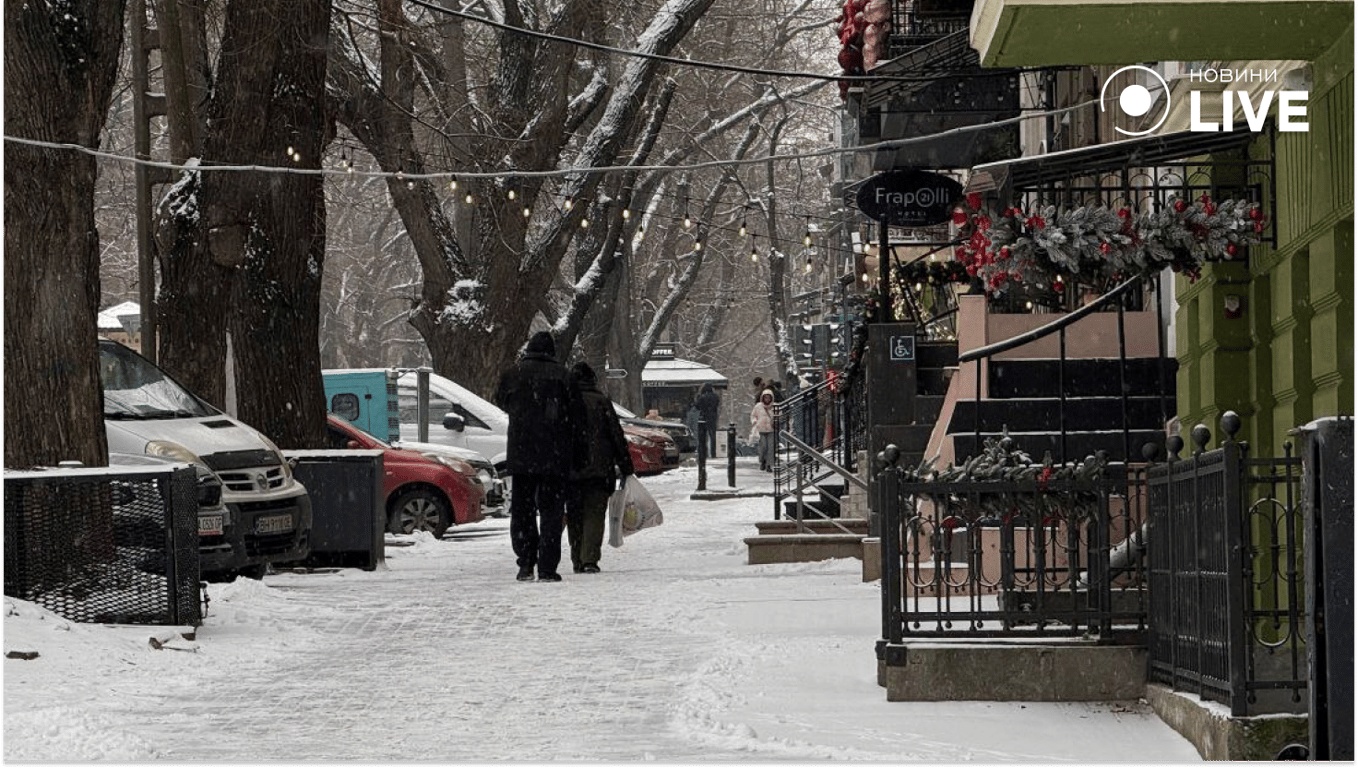 В Одесі засніжило: фото міста