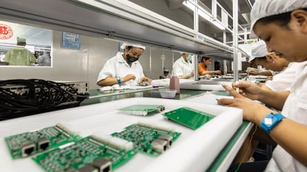 Китай собирается наращивать производство чипов — сколько денег потратят на индустрию - 290x166