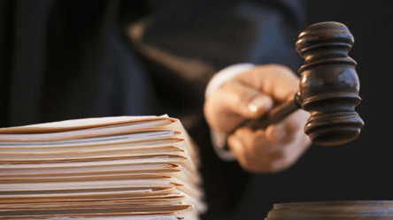 Застосував газовий балончик проти поліцейських біля ТЦК — чи покарав суд - 290x160