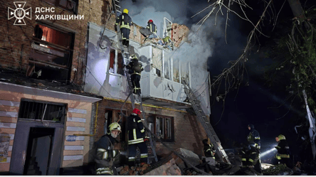 В Харькове мужчина прорывался в разрушенный дом, где под завалами его жена и дочь - 285x160