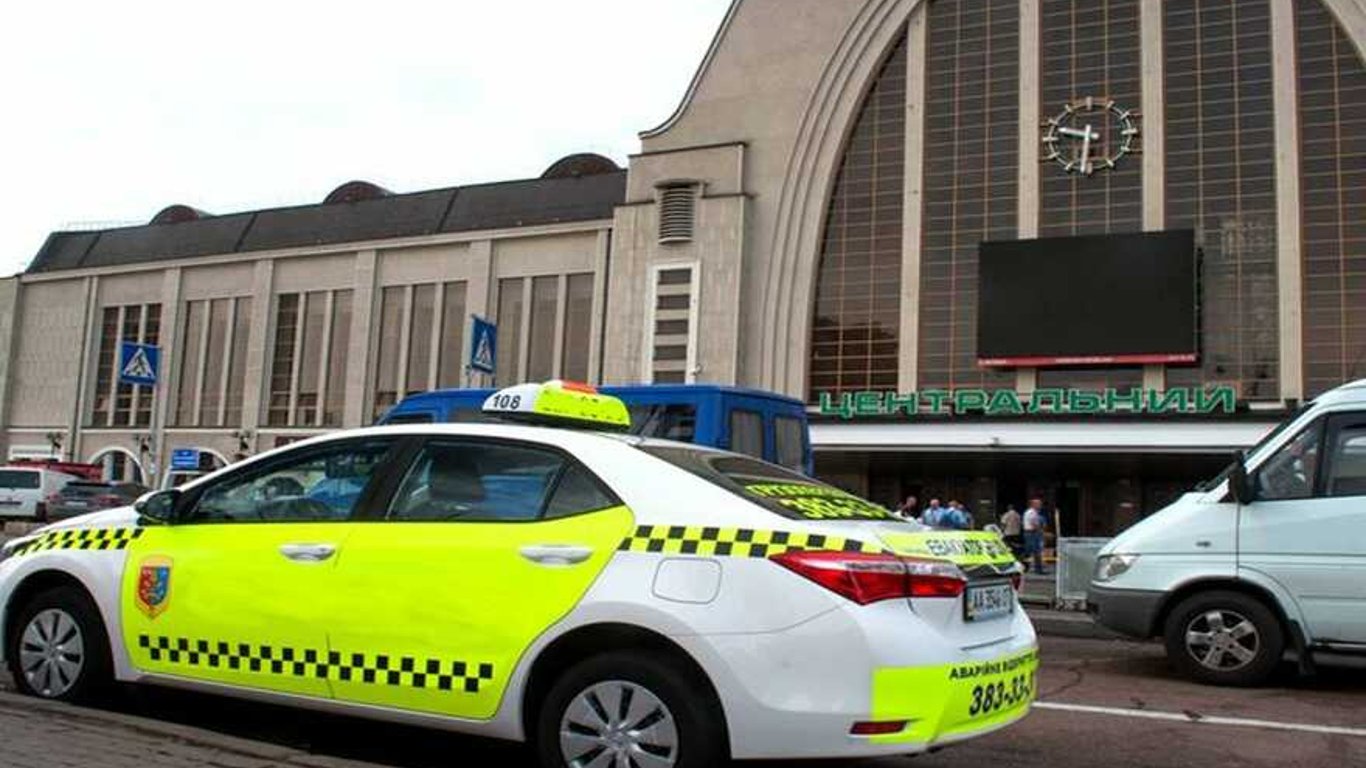 В Киеве из-за тревоги 26 августа цены на такси стремительно выросли