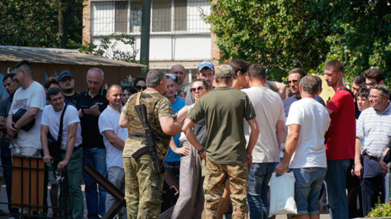 Кому не потрібно оновлювати дані у ТЦК, а хто зобов'язаний це робити