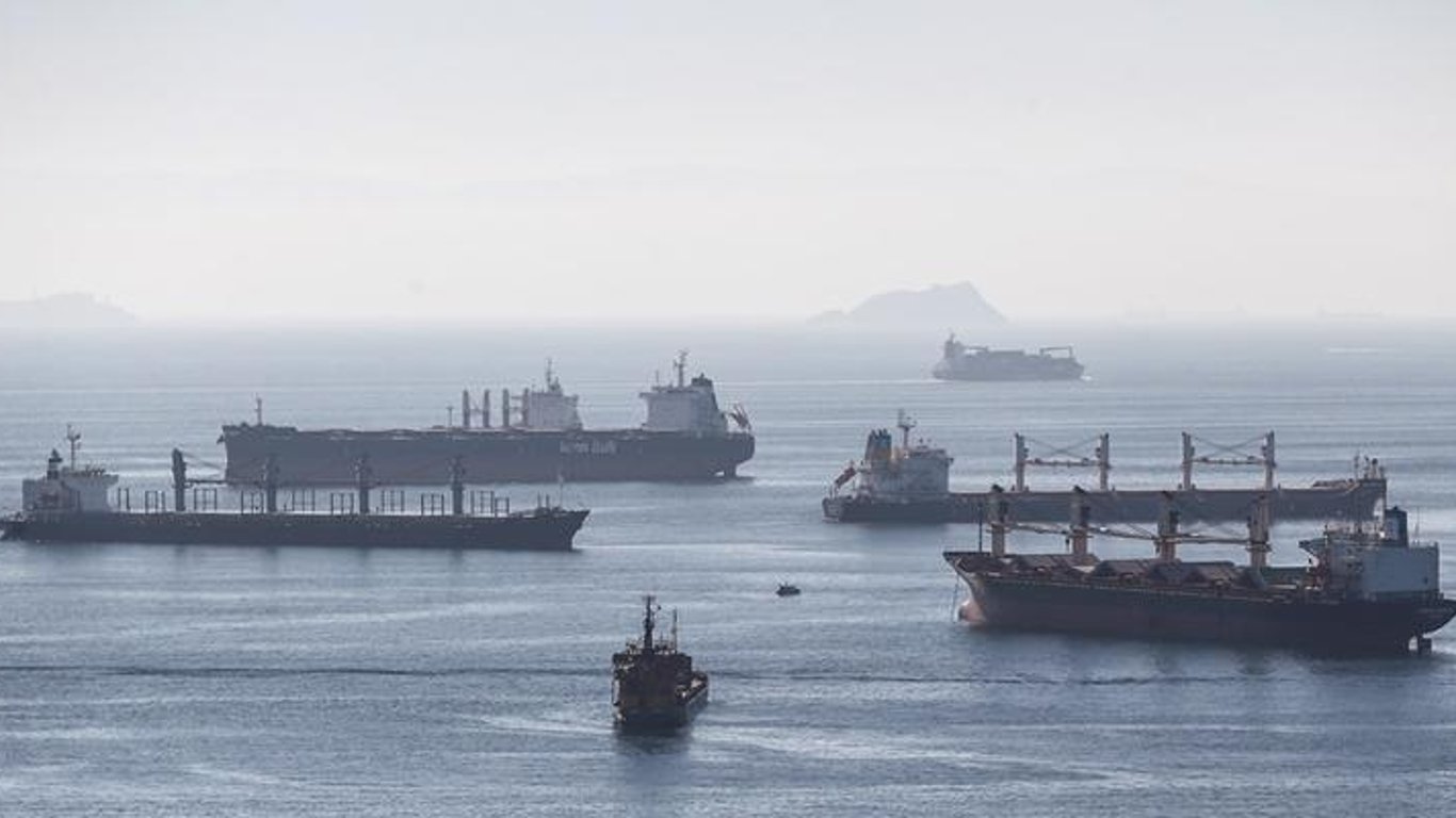 Україна почала реєструвати торгові судна для проходження коридорами у Чорному морі