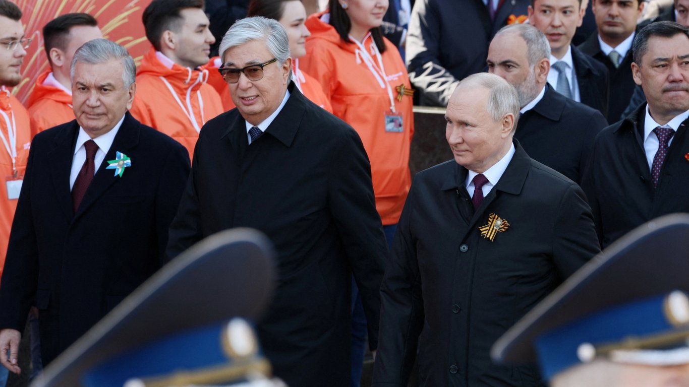 У Москві розпочався парад: Путін заявив, що пишається убивцями із "СВО"