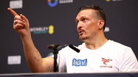 Усик рассказал о планах перед завершением карьеры - 285x160