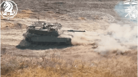 The Ukrainian Armed Forces showed how they hone their skills in driving the M1 Abrams tank - 285x160