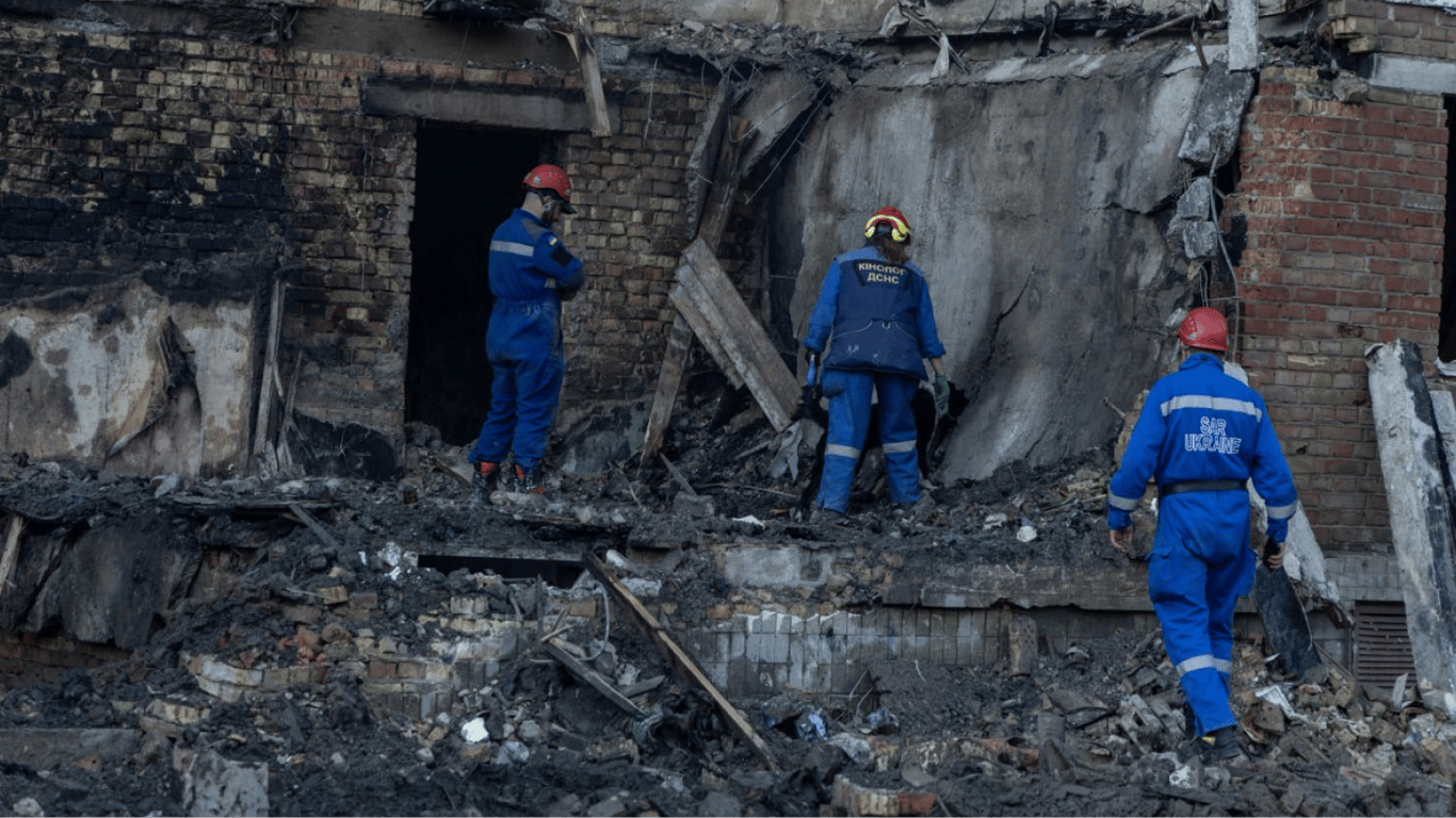 Кількість постраждалих у Києві зросла до 87: ліквідація наслідків триває