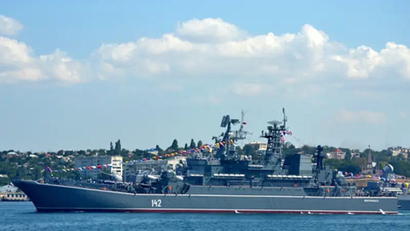На борту знищеного ВДК "Новочеркаськ" був командир корабля, — росЗМІ
