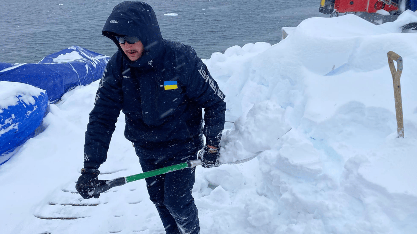 На украинскую арктическую станцию ищут работников: какую обещают зарплату