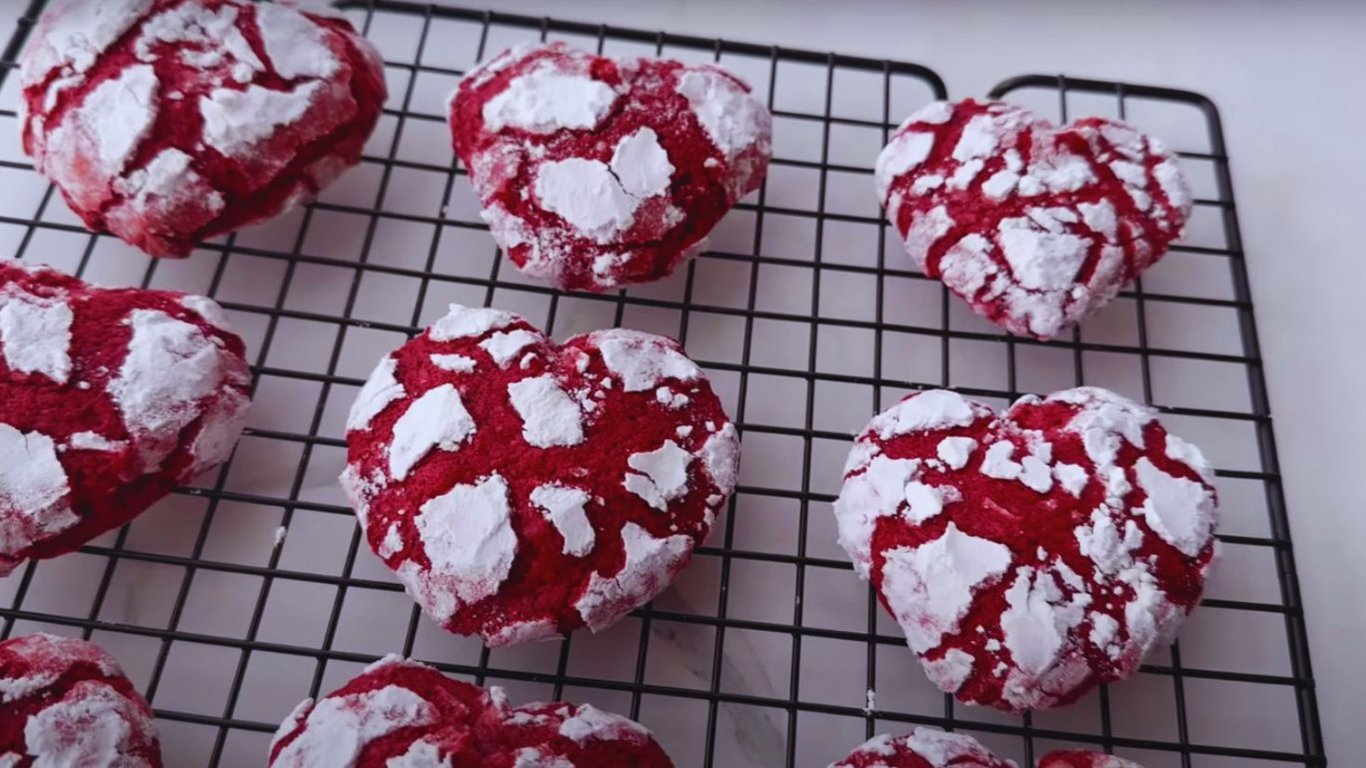 Печиво червоний оксамит з мармуровим ефектом до Дня закоханих — відео рецепт