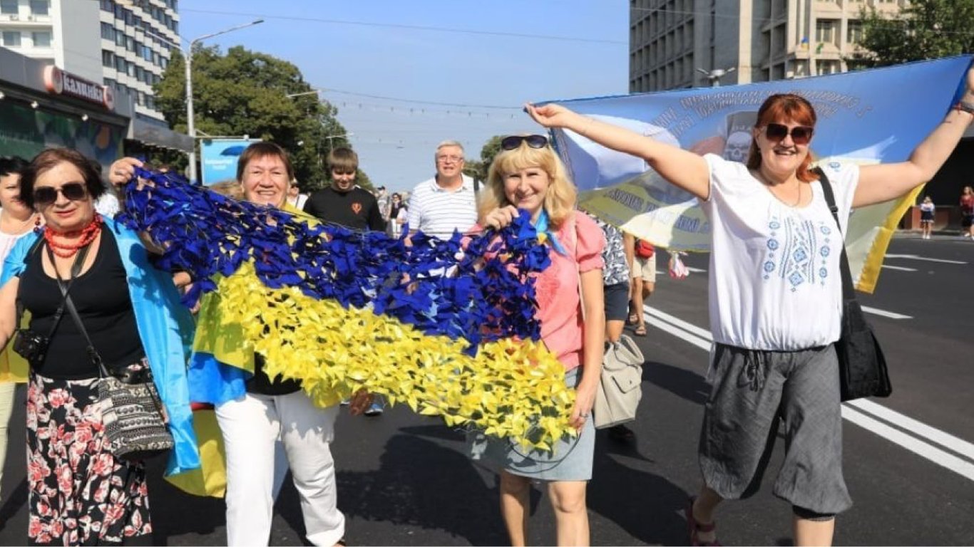 День труда 1 мая 2024 в Украине — что за праздник и как празднуют
