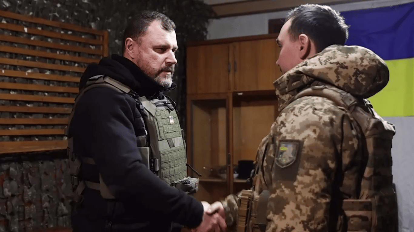 Клименко вручил награды пограничникам на Авдеевском направлении