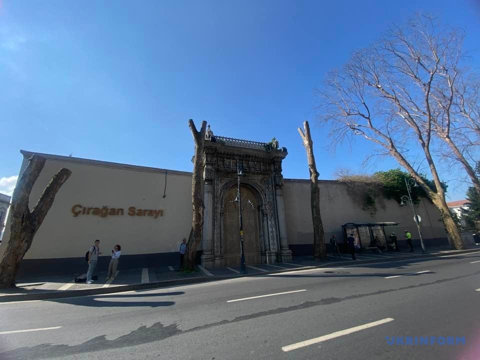 What time will the talks between Russia and Ukraine take place?