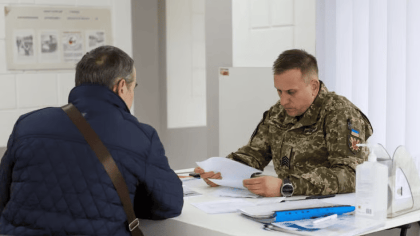 Статус отца-одиночки: для отсрочки нужно полгода собирать доказательства