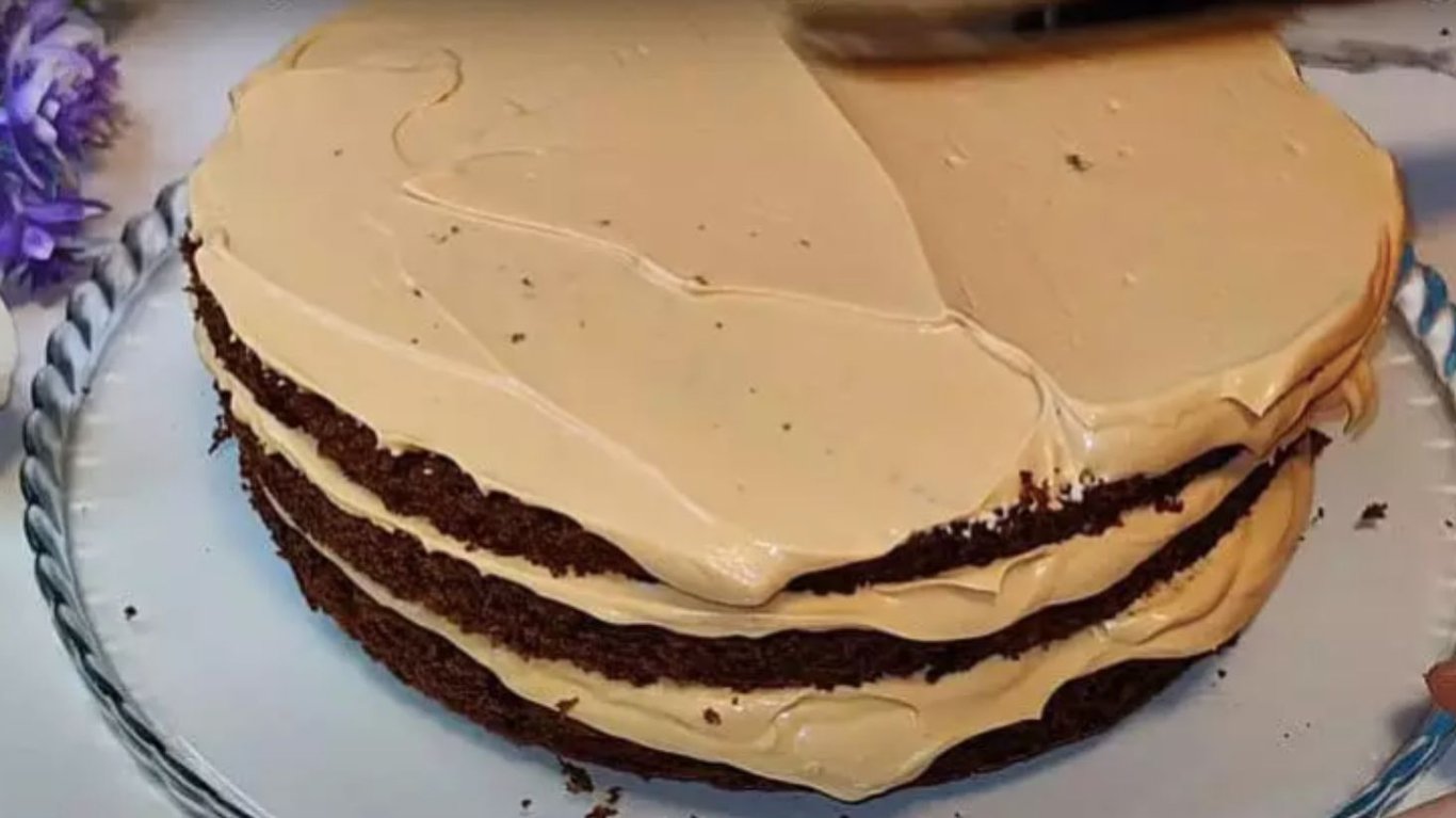 смачний торт без пропитки, дешевий, але дуже смачний