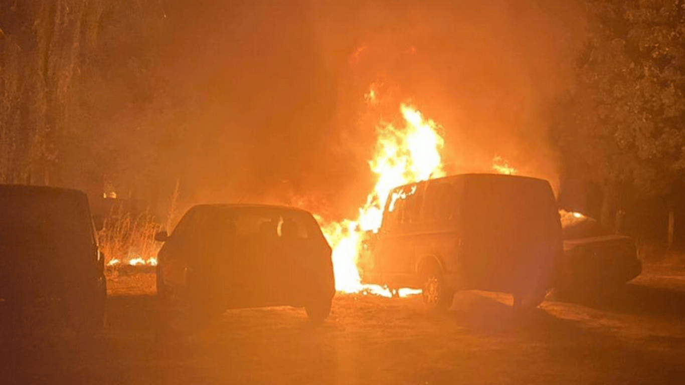 Яке покарання обрав суд для підпалювача двох військових автомобілів