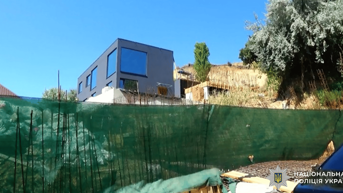 В Одесі чоловік сяде у тюрму через незаконне будівництво