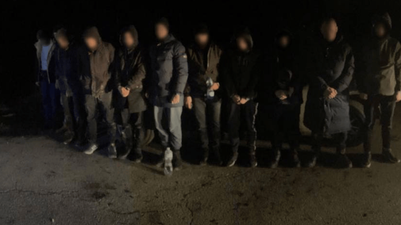 Группа уклонистов за 10 тыс. долларов пыталась незаконно попасть в Молдову