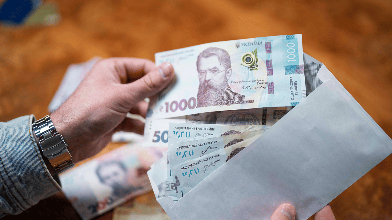 До 3 млн грн на рік: кому з українців держава виплачує найбільші пенсії