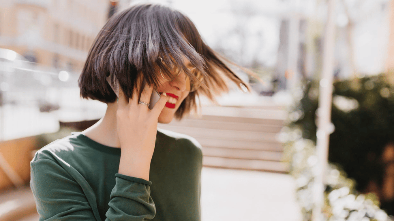 Ідеальний об’ємний боб за лічені секунди: простий б’юті-трюк