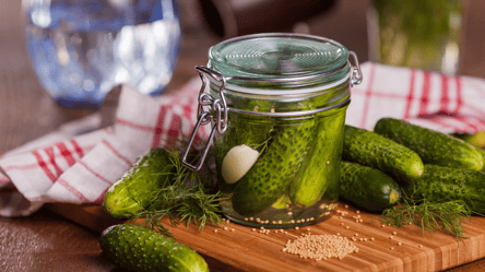 Холодный сезон диктует меню — цены на соленые огурцы в магазинах - 285x160