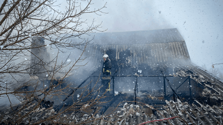 Пожежа на Одещині — полум’я вщент знищило будинок - 285x160