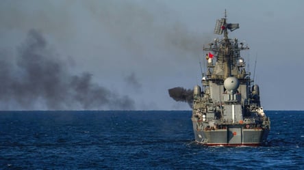 Враг вывел снаряженный ракетоноситель в Черное море — сколько "Калибров" грозит - 285x160