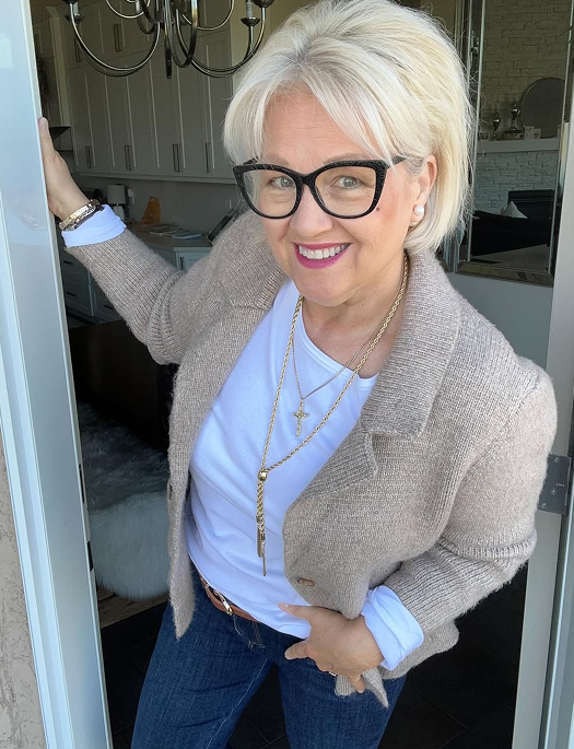 З чим носити джинси жінкам після 50