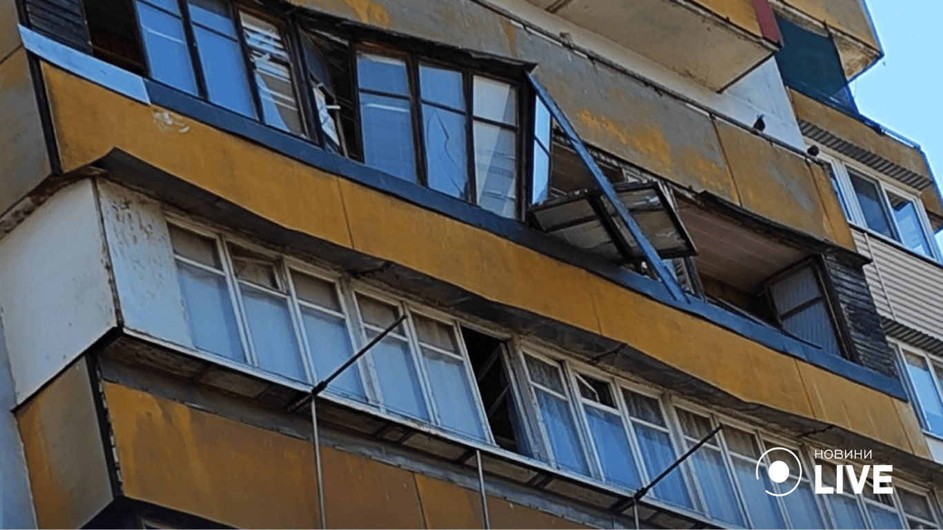Кількість пошкоджених будинків в Одесі зросла майже до 300: що відомо на цю мить