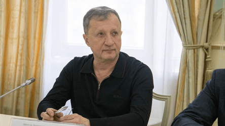 Подчиненный Кличко устроил банкет в рабочее время в караоке-баре - 290x160