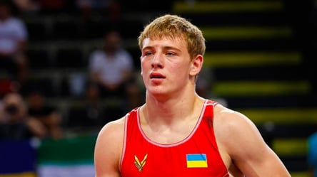 Украинский спортсмен отреагировал на гимн РФ во время награжения - 285x160