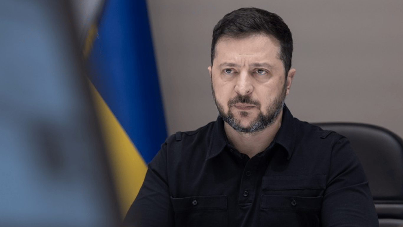 Надо ставить точку: Зеленский о разрешении на ношение оружия